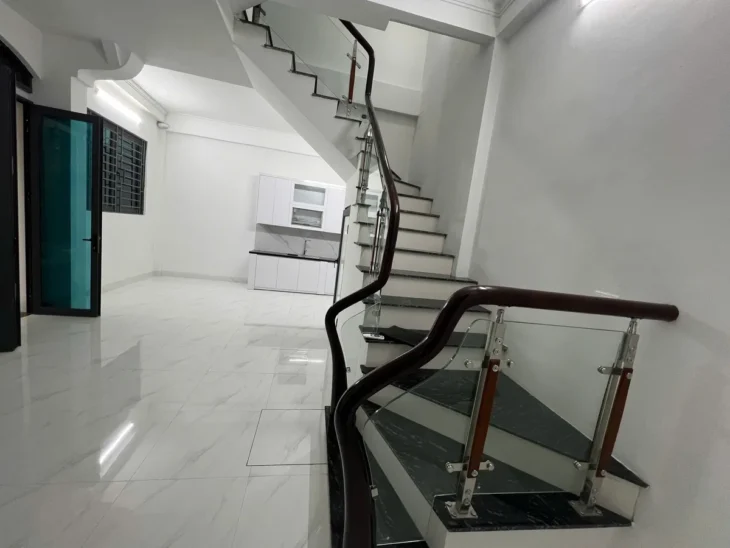 BÁN NHÀ PHÂN LÔ GẦN NGÃ TƯ SỞ, THANH XUÂN, 65M2, Ô TÔ ĐỖ CỬA, GẦN HỒ, 3 MẶT THOÁNG, NƠI Ở TUYỆT VỜI