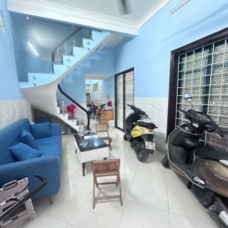 Bán nhà Nguyễn Trãi, Thanh Xuân, Lô góc, Ô tô gần nhà, 36m2, 7.6 tỷ