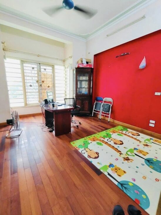 BÁN BIỆT THỰ LÔ GÓC – KĐT NAM TRUNG YÊN, CẦU GIẤY – 137M² – MT 15M – VỈA HÈ 6M – GIÁ 82 TỶ