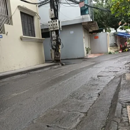 BÁN GẤP NHÀ MẶT PHỐ ĐÔNG QUAN, CẦU GIẤY, HIẾM NHÀ BÁN, 82M2 GIÁ 27 TỶ