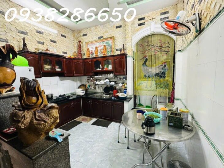 Bán Nhà Phường Tân Chánh Hiệp Quận12 , Nhà 4 Tầng: DT:( 4m x 17m ), Sổ Công Nhận 67m2