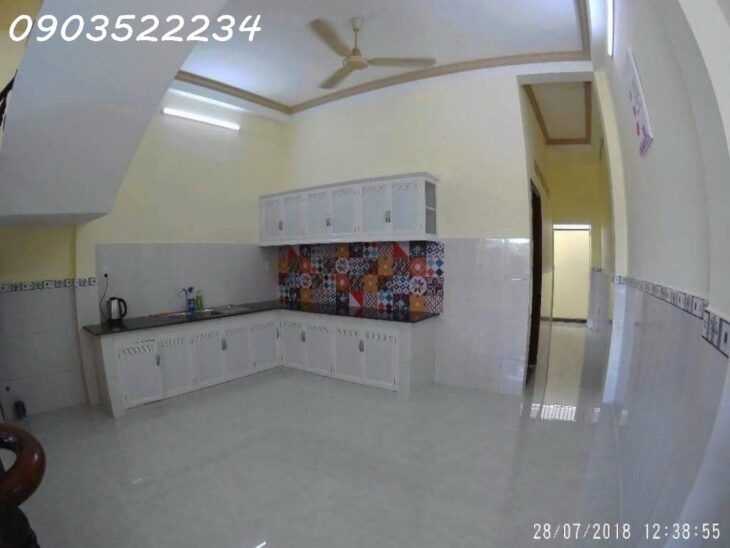 Bán nhà mặt phố Đường 6, 4,5 tỷ, 77m2, Q9, HCM giá siêu hời!