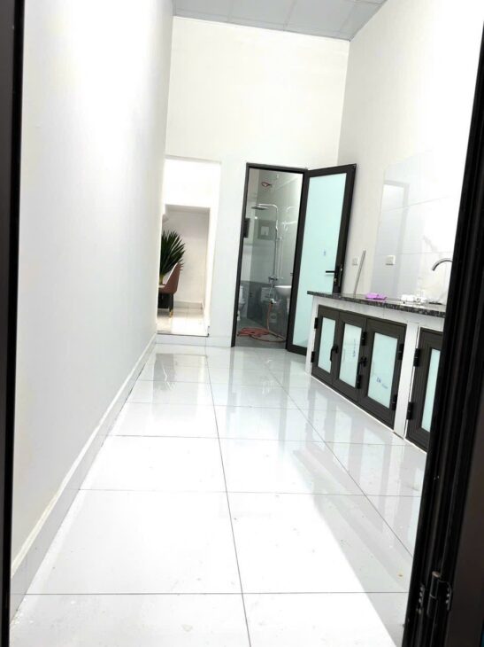 Bán lô góc sẵn nhà 2 tầng tại Lai Cách Cẩm Giàng đường ô tô tránh nhau