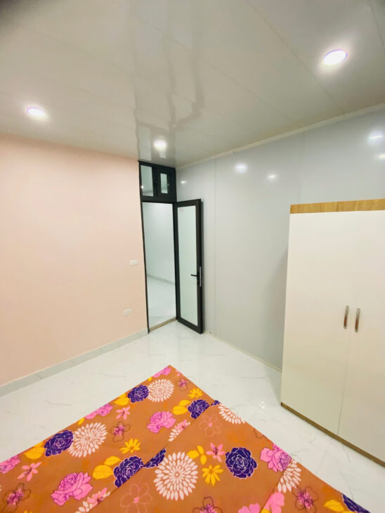 Cho thuê căn 3pn cực đẹp chỉ 8tr5 ngõ 143 Quan Hoa, Cầu Giấy