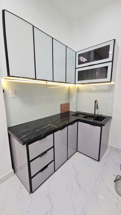 Nhà 2 tầng mới, nở hậu sát hẻm ôtô Hưng Phú P10.Q8. Giá 2,78 tỷ bớt lộc
