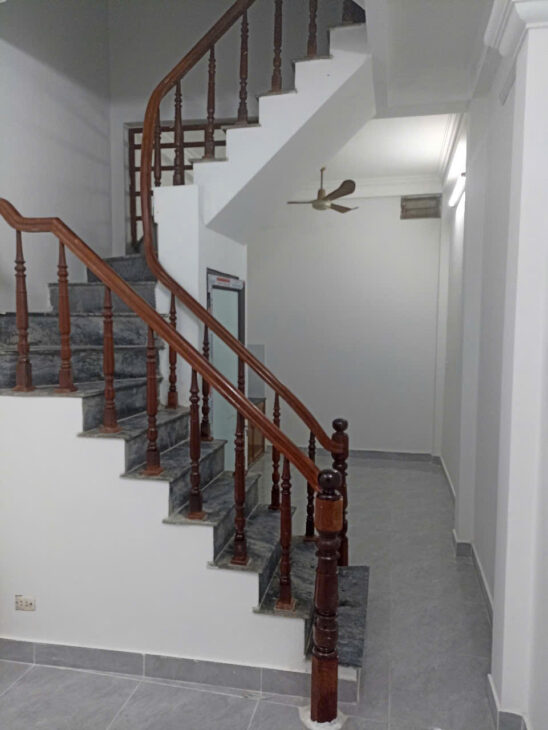 NHÀ MỚI NGUYÊN CĂN 30m2 – 4 TẦNG CHO THUÊ NGAY QUẬN ĐỐNG ĐA