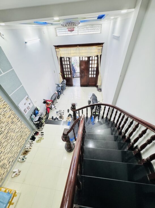 Bán nhà 4 tầng, 60m², 4PN, 5WC, 7,05 tỷ, P. Phước Long B, Q.9, sổ hồng