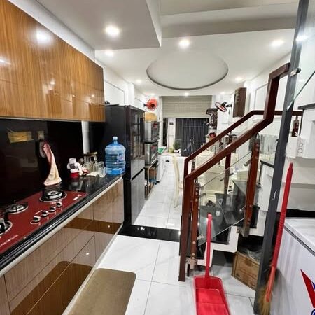 TÂN PHÚ NHÀ ĐẸP TẶNG FULL NỘI THẤT – 32M2 – NHỈNH 3 TỶ