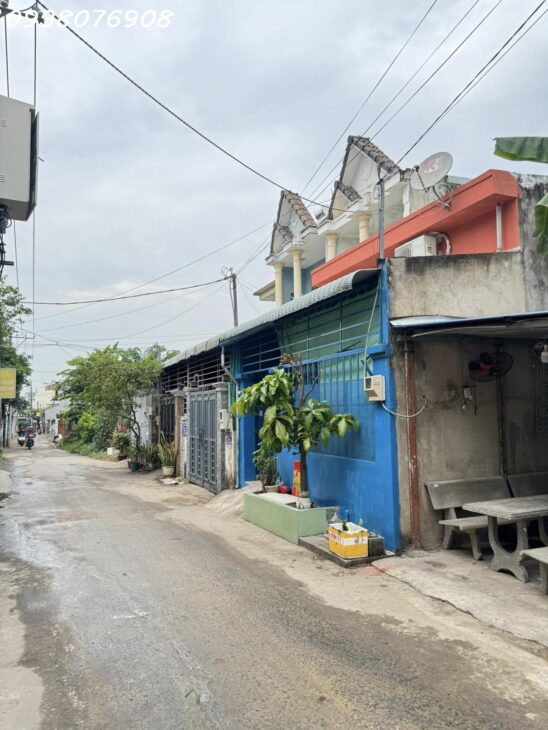 BÁN NHÀ MẶT TIỀN SÁT UBND LONG THẠNH MỸ – GIÁ CHỈ 3.8 TỶ