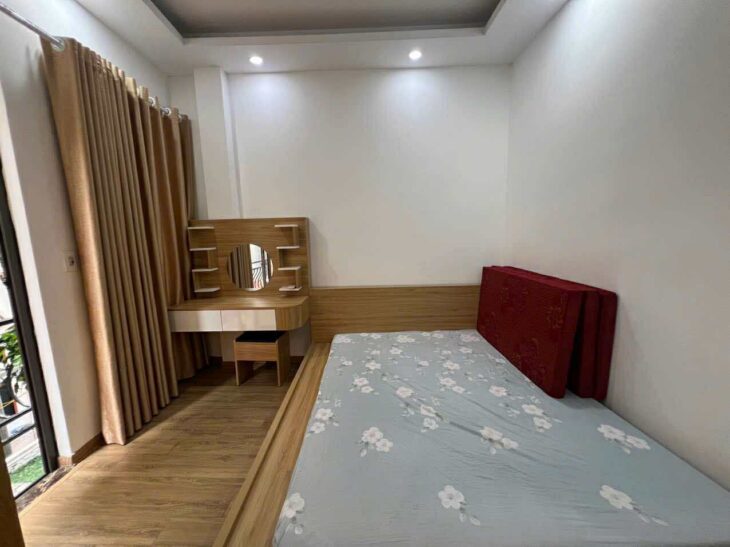 Bán nhà đẹp Xuân Phương, Nam Từ Liêm, oto 100m, full nội thất, chỉ hơn 5 tỷ.