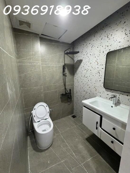 Chính chủ bán gấp nhà mới ngõ THẦN TÀI, Quận Cầu Giấy-50m x 6T-gara ô tô-16.8 tỷ