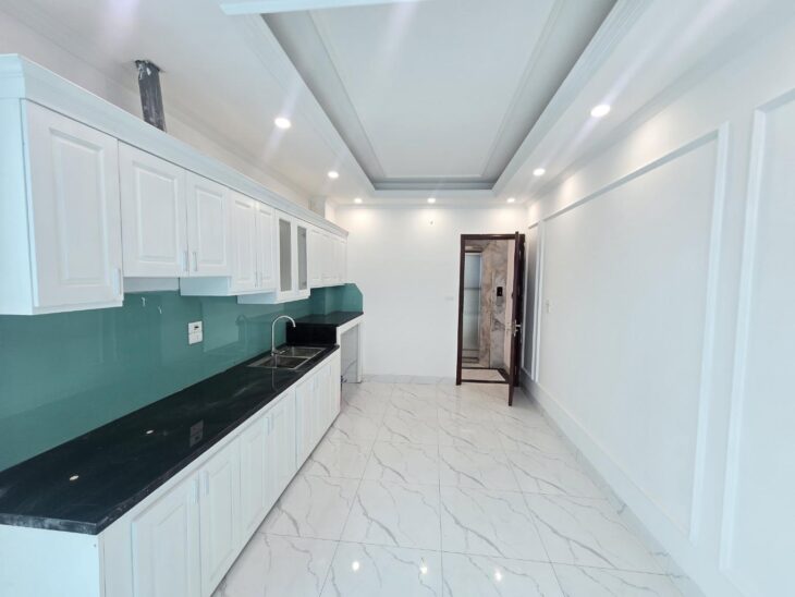 BÁN NHÀ KIM GIANG, THANH TRÌ, Ô TÔ QUA, MỘT NHÀ RA PHỐ KIM GIANG, 33M2, 9.6TỶ(CTL)