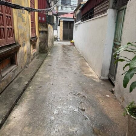 BÁN NHÀ 3 TẦNG, 40M2, NGÕ HOA LÂM, ĐỨC GIANG – LONG BIÊN – GIÁ 5.650 đ- SỔ ĐỎ CHÍNH CHỦ