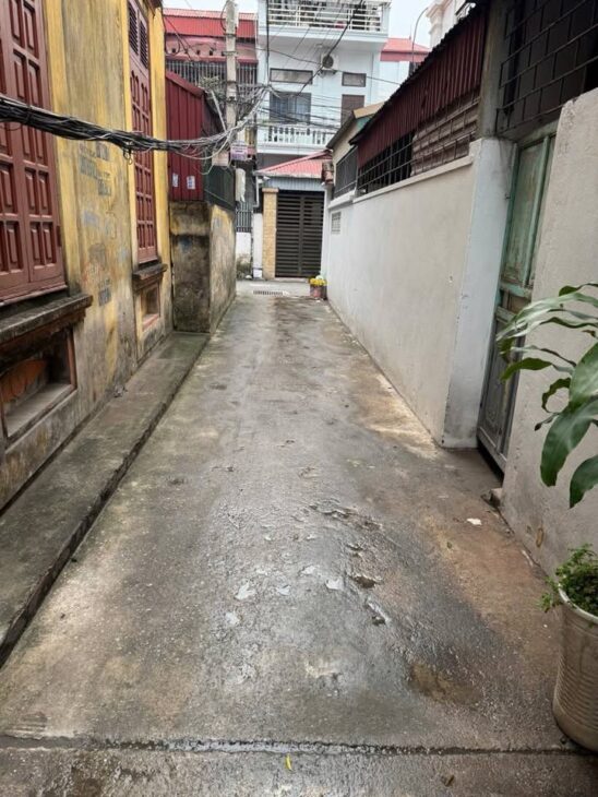 BÁN NHÀ 3 TẦNG, 40M2, NGÕ HOA LÂM, ĐỨC GIANG – LONG BIÊN – GIÁ 5.650 đ- SỔ ĐỎ CHÍNH CHỦ