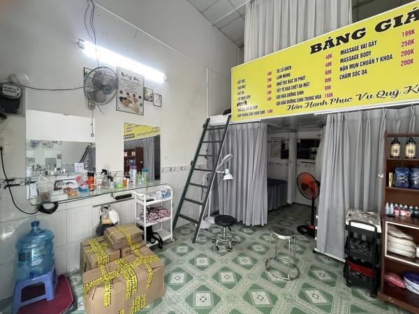 Bình Tân, SANG RẺ TIỆM SPA – BODY – NAIL – GỘI Mặt Tiền Đường Vị Trí Đẹp Lắm , MB thuê chỉ 4,5 tr