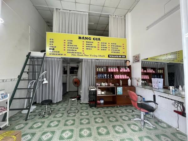 Bình Tân, SANG RẺ TIỆM SPA – BODY – NAIL – GỘI Mặt Tiền Đường Vị Trí Đẹp Lắm , MB thuê chỉ 4,5 tr