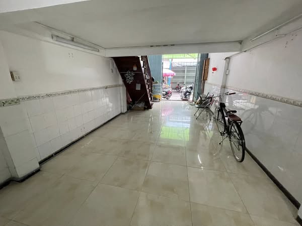 Quận 10 ! MB ĐẸP LẮM ! CHO THUÊ MB KHU CHỢ GIÁ RẺ CHỈ 6,5 tr ! MT HẺM 1/ GẦN MT ĐƯỜNG LÊ HỒNG