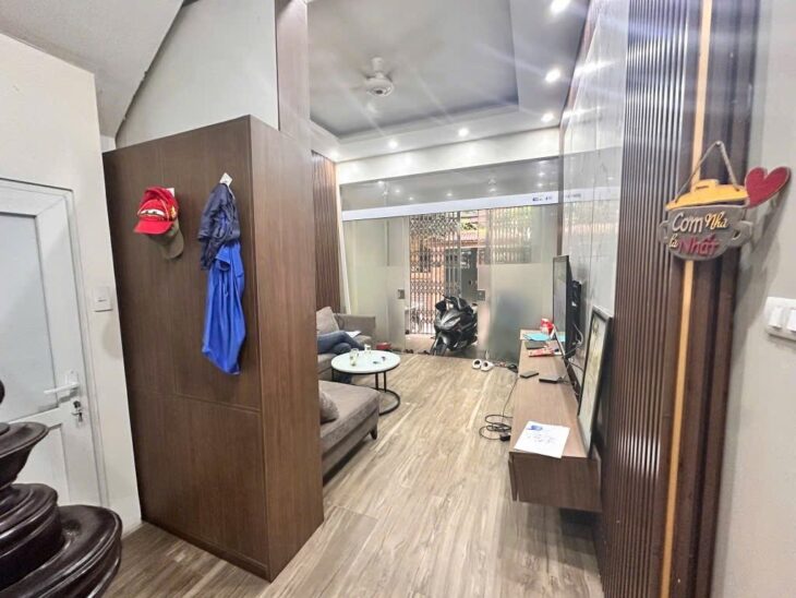 Bán nhà Phố Chùa Hà (Ngõ 260 Cầu Giấy) 42m x 4 Tầng, MT 3.9m 12.5 Tỷ, Mới đẹp