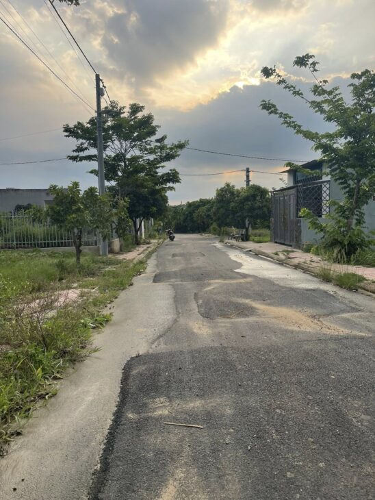 Bán gấp đất ở Bình Minh, 165m2 thổ cư, giá 1,38 tỷ, cách 300m trường Trịnh Hoài Đức, đường nhựa vỉa