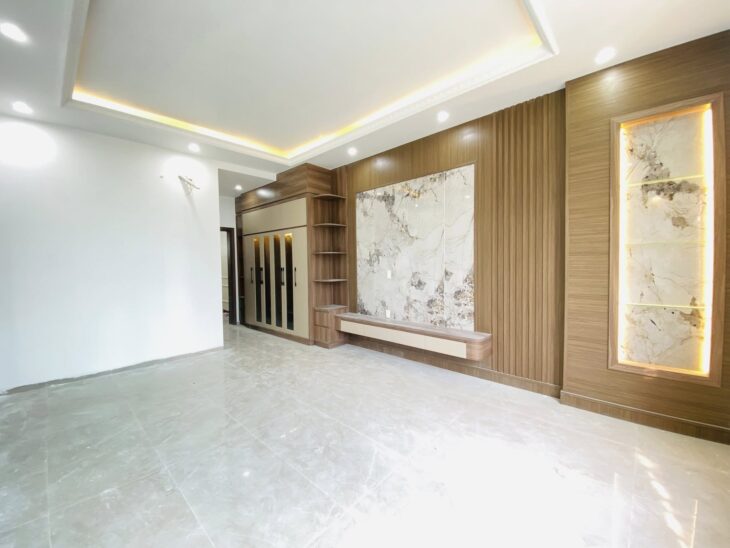 Bán nhà phân lô Vĩnh Niệm cạnh Cục Thuế, 71m 4 tầng, Thang Máy, giá 7.75 tỉ