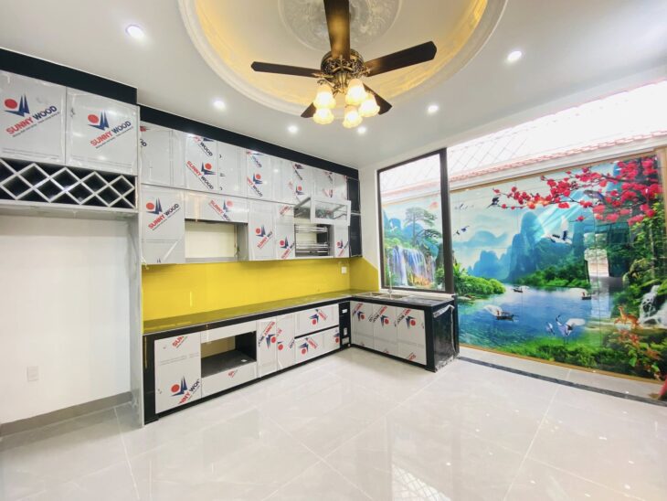 Bán nhà phân lô Vĩnh Niệm cạnh Cục Thuế, 71m 4 tầng, Thang Máy, giá 7.75 tỉ