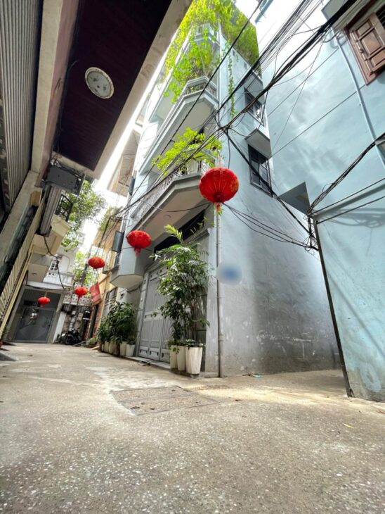 CỰC HIẾM-Nhà Lô Góc Phố Tây Sơn 43m2/ 4Tầng, MT 7m 14.5 tỷ Cách Phố chỉ 10 mét