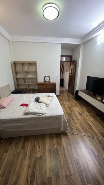 CỰC HIẾM-Phố Hoàng Ngân Ôtô tránh,KD đỉnh 78m 4Tầng, MT 4.1m 25 Tỷ,Cách Phố 10m