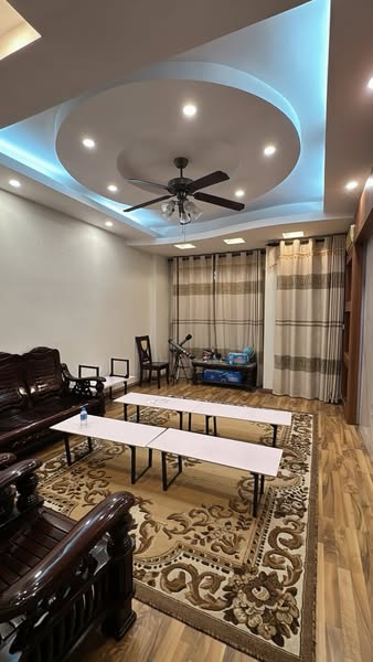 CỰC HIẾM-Phố Hoàng Ngân Ôtô tránh,KD đỉnh 78m 4Tầng, MT 4.1m 25 Tỷ,Cách Phố 10m