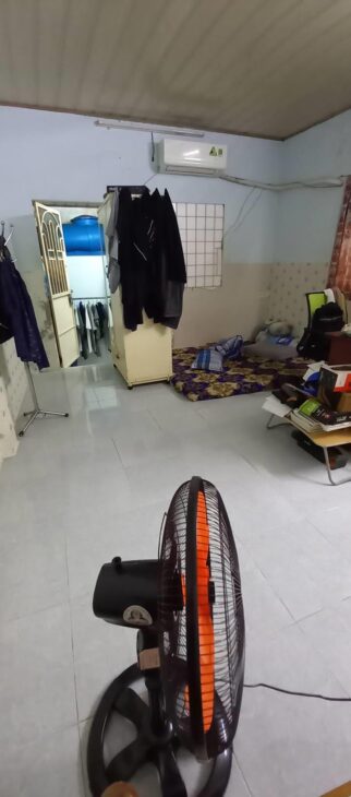 Bán nhà Đoàn Văn Bơ, Quận 4, DT 36.6m2, trệt + đúc giả, hẻm 2m, giá tốt 3.9 tỷ TL