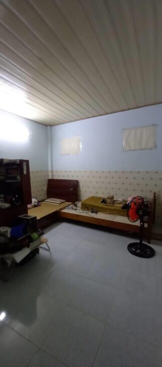 Bán nhà Đoàn Văn Bơ, Quận 4, DT 36.6m2, trệt + đúc giả, hẻm 2m, giá tốt 3.9 tỷ TL