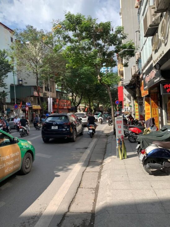 HƠN 12 TỶ – MẶT NGÕ PHỐ THÁI THỊNH, QUẬN ĐỐNG ĐA, DT 45M2, 5T, MẶT TIỀN ~6M, ÔTÔ ĐỖ CỬA, VỪA Ở VỪA