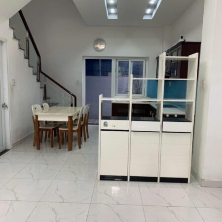 Cho thuê nhà Mega Village Khang Điền, 3 tầng, 3 PN, DT 75m2, nội thất đầy đủ, giá chỉ 11.5tr tháng