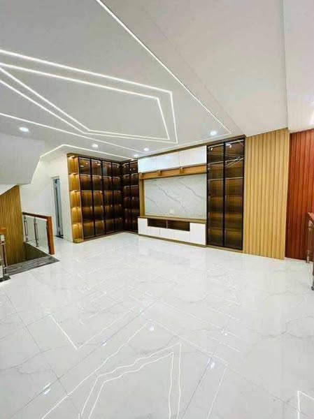 Lê Đình Cẩn Hẽm Ô Tô gần mặt t.iền
