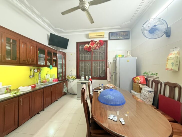 Bán Nhà mặt phố 55m2 x 2 tầng tại phố Vương Thừa Vũ, Thanh Xuân, chỉ 20,5 tỷ siêu hot LH