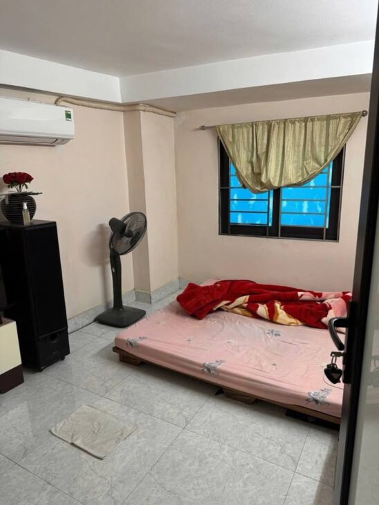 BÁN NHÀ 3 TẦNG, 40M2, NGÕ HOA LÂM, ĐỨC GIANG – LONG BIÊN – GIÁ 5.650 đ- SỔ ĐỎ CHÍNH CHỦ