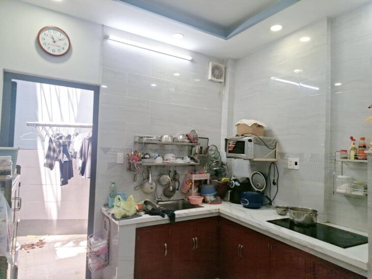 CĂN NHÀ 2 TẦNG, 48M2, HẺM LÊ VĂN LƯƠNG, QUẬN 7 – CHỈ 4.5 TỶ, SỔ HỒNG RIÊNG!