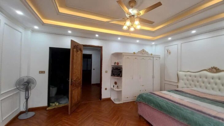 Bán nhà khu 72 ha Vĩnh phúc Ba đình Ô tô vào nhà 2 thoáng trước sau 81m 15.3tỷ