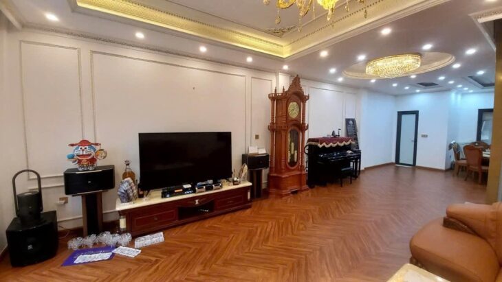 Bán nhà khu 72 ha Vĩnh phúc Ba đình Ô tô vào nhà 2 thoáng trước sau 81m 15.3tỷ