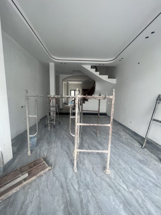 PHỐ BÁT KHỐI 20 tỷ 130m MẶT TIỀN 5m, NGÕ OTO TRÁNH,LONG BIÊN HÀ NỘI