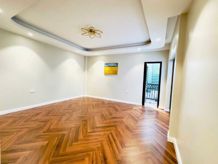 Nhà trên 12 tỷ có ngay em hoa hậu Minh Khai mặt tiền 6m _DT 50m2/5 tầng_Thang máy nhập.