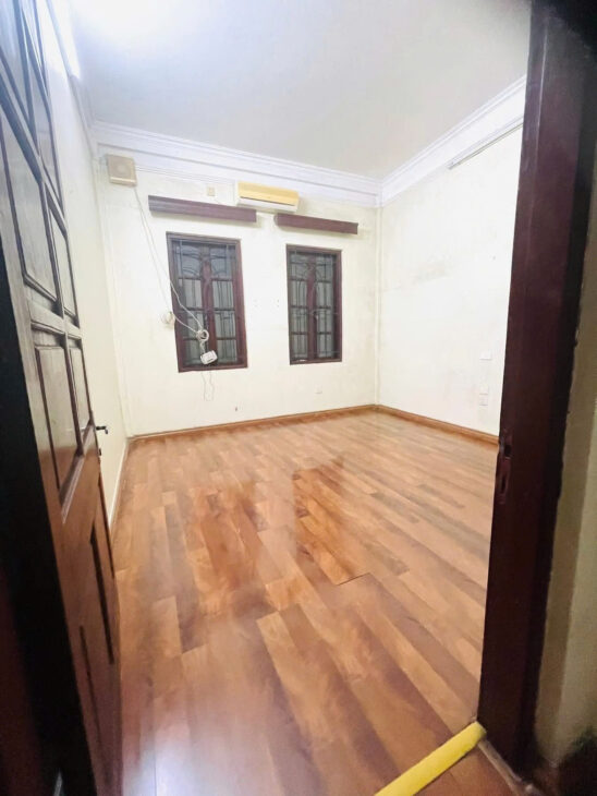BÁN NHÀ MẶT PHỐ THỤY KHUÊ, TÂY HỒ – 72M² x 5 TẦNG – VỈA HÈ Ô TÔ 2 CHIỀU- KINH DOANH- 35 TỶ