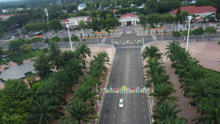 Bán lô góc 2 mặt tiền đường 24m trung tâm Ngãi Giao, 127m sổ riêng, xây dựng ngay 1,95 tỷ