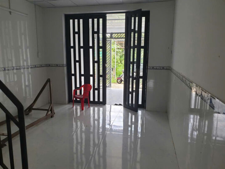 Nhà 5 triệu mới đẹp 3 phòng ngủ Giáp khu Dân cư Bình Nhựt