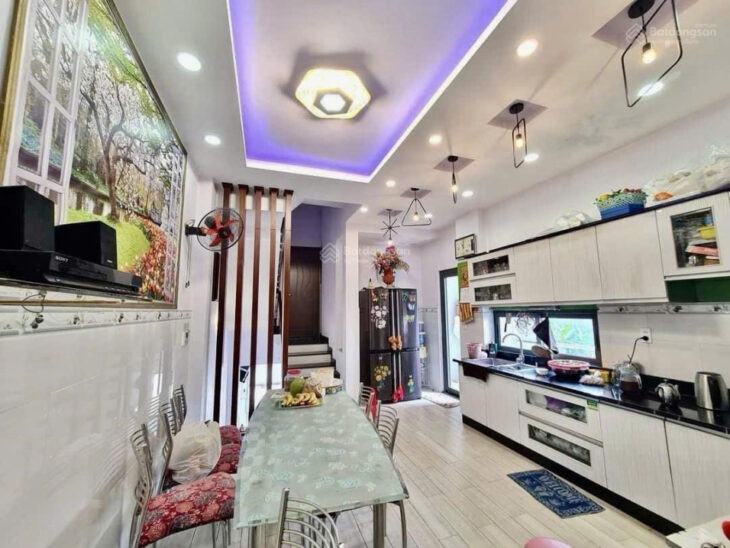 Tân Phú – Khu compound an ninh, yên tĩnh, căn góc 2 mặt tiền, ô tô đậu ngày đêm, hẻm nhựa thông