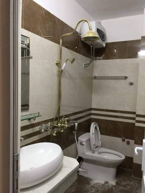 Bán nhà Lê Hồng Phogn , Hà Đông 45m xây 4 tầng , oto tránh Giá nhỉnh 10 tỷ
