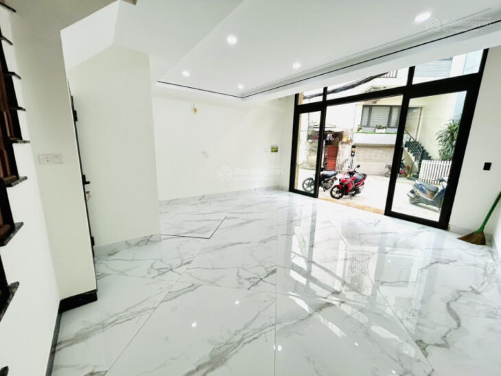 Bán nhà Kim Giang-45m2x5 tầng-ngõ to, gần đường lớn,nhà mới, đẹp,ở luôn, chỉ 7.86 tỷ, SĐCC