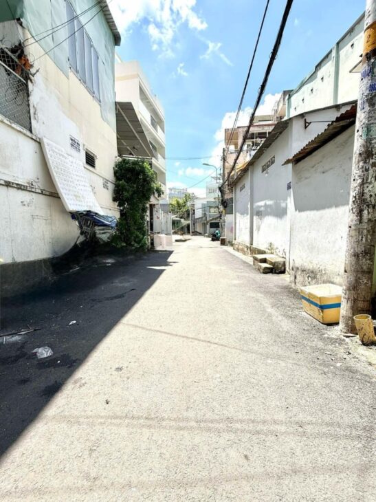 Bán Nhà HXH Bùi Đình Túy 40m2 Chỉ Hơn 5 Tỷ