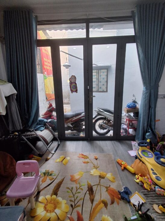 QUẬN 7 – hẻm Trần xuân soạn, ngang 4m, 2pn,2wc, cạnh CA phường vô cùng an ninh, nhỉnh 3 tỷ, tiện