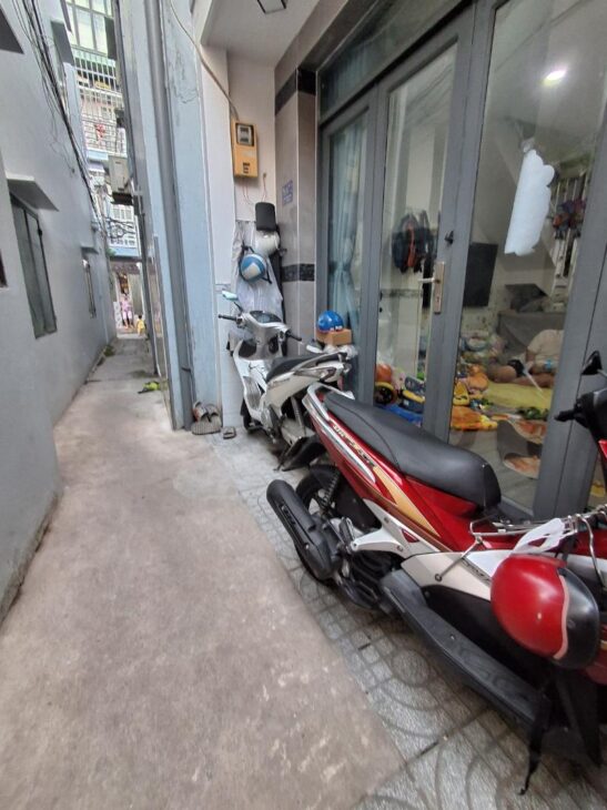 QUẬN 7 – hẻm Trần xuân soạn, ngang 4m, 2pn,2wc, cạnh CA phường vô cùng an ninh, nhỉnh 3 tỷ, tiện