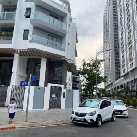 Cho Thuê Mặt Bằng Ở Phú Thuận- Quận 7 ( Kế bên khu căn hộ Riverside)